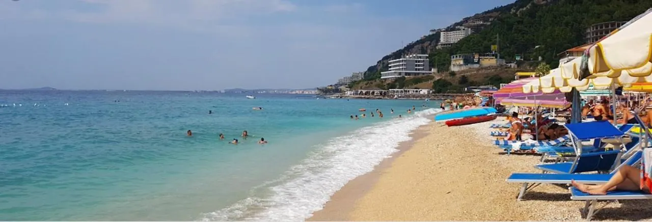 Vila B&E Vlorë 0*,