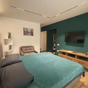 Downtown Apartment Tirana