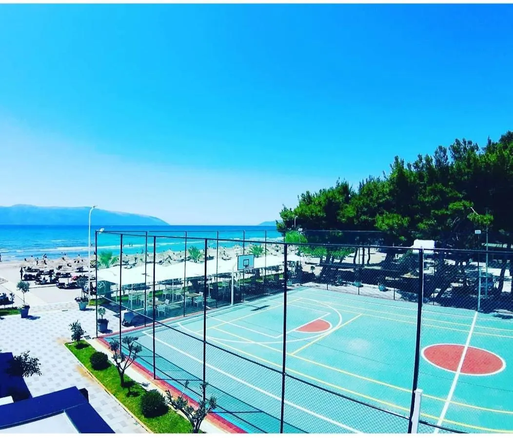 Vila B&E Vlore 0*,  Albania