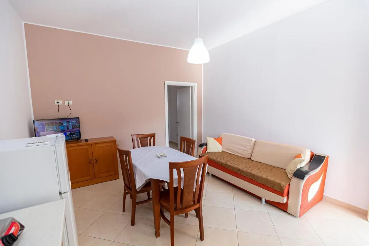 Vila B&E Vlorë